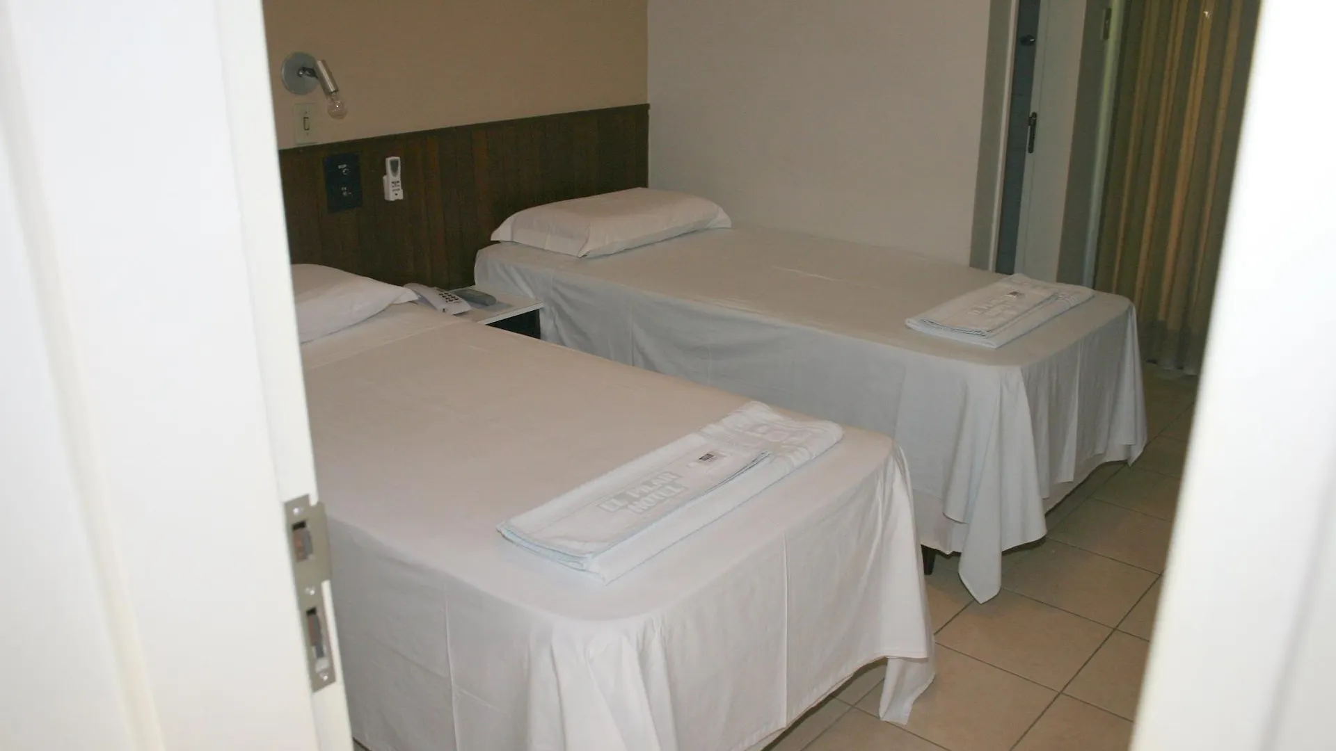 Hotel El Pilar By Bsb Inn Brasilia